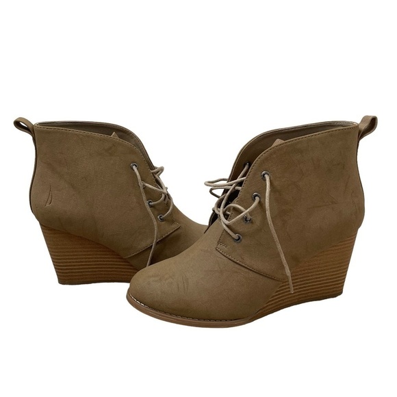 NAUTICA Women’s Galva Faux Leather Wedges in 9.5 - Picture 15 of 17